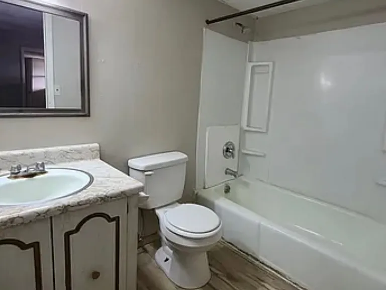 24 Wedgewood Dr — Photo 3