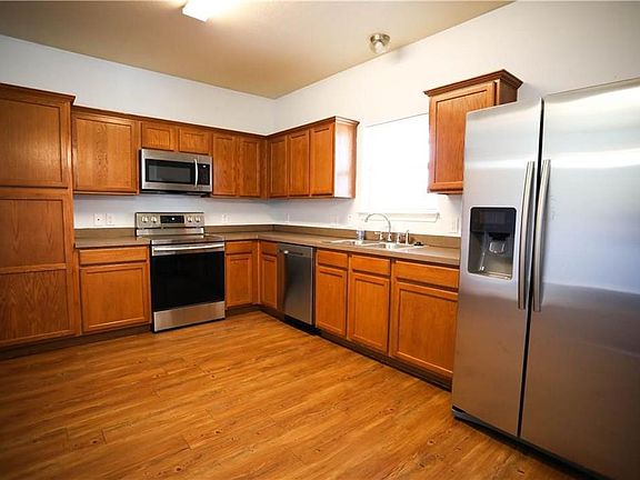 4th image of 113 Jennie St