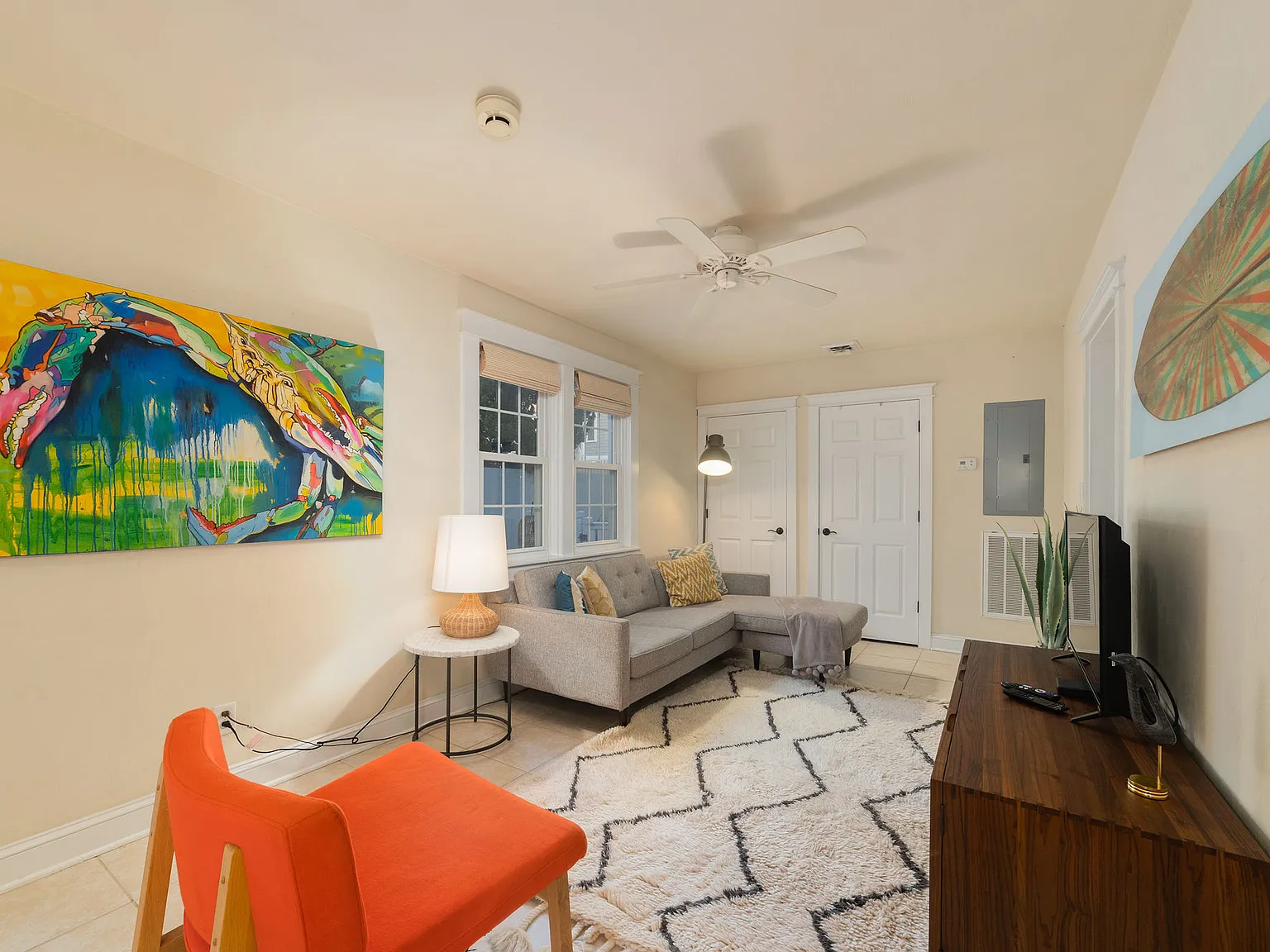 1 bed, 1000 sqft, $2,400 — Photo 3