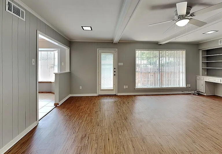 4308 Harvest Hill Rd — Photo 4