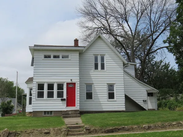 610 S Main St, Maquoketa, IA 52060