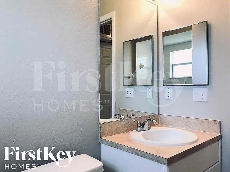 3807 25th St SW — Photo 19