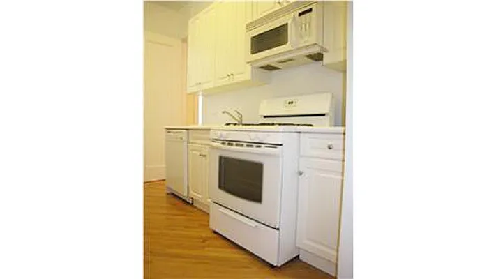 Rented by Fenwick Keats Real Estate | media 18