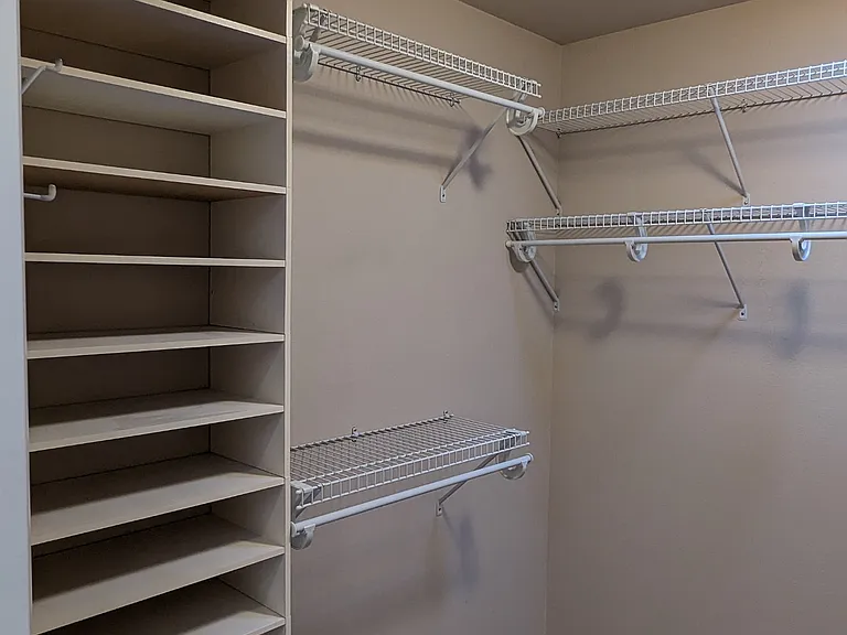 2431 Tyndell Cir SW #2431 — Photo 15