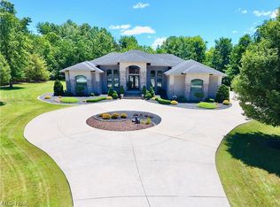 65 Cherry Hill Ct, Canfield, OH