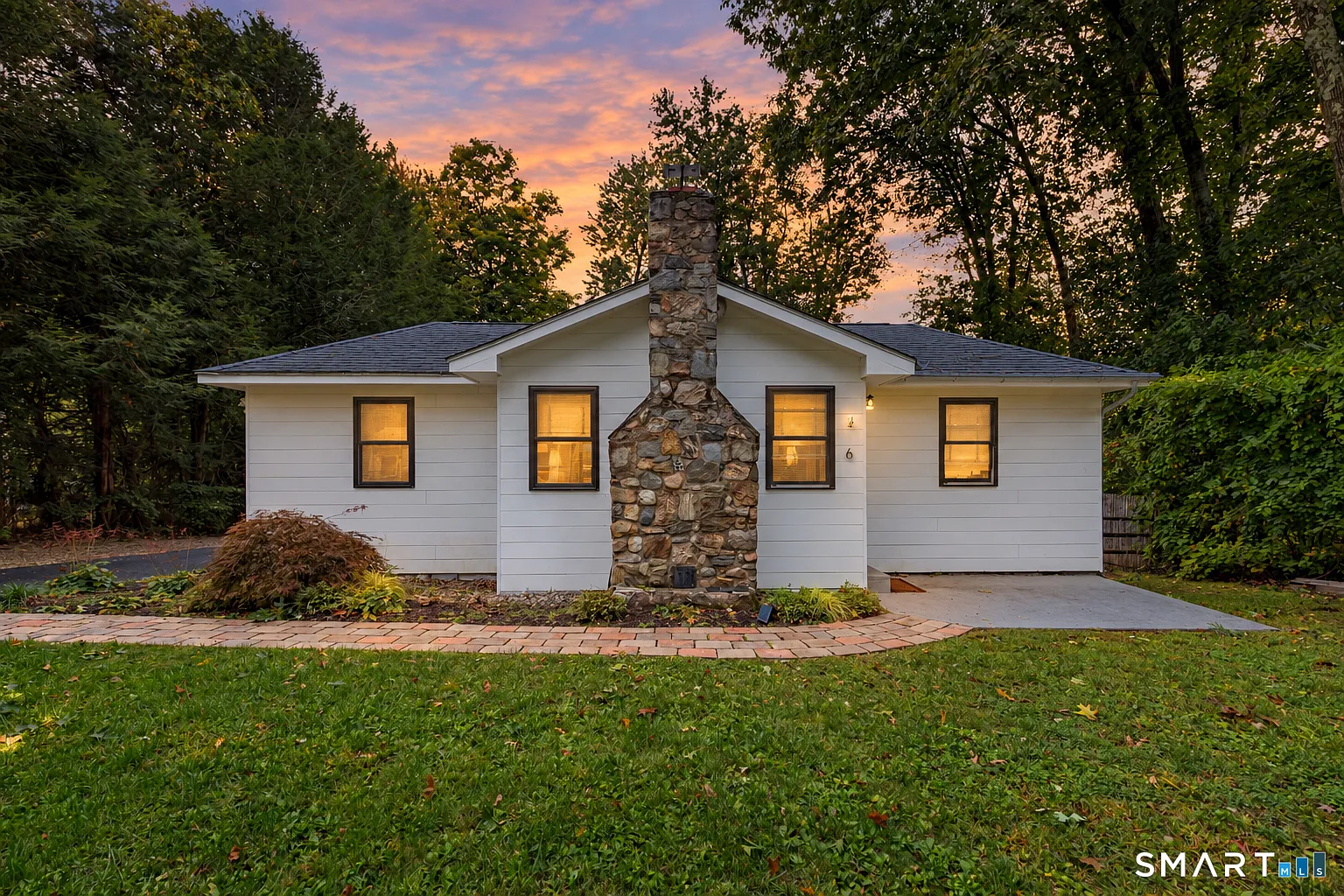 2 bed, 1.0 bath, 770 sqft, $3,250 — Photo 1