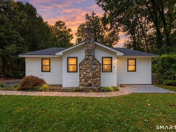 6 Indian Ave, Danbury, CT 06811