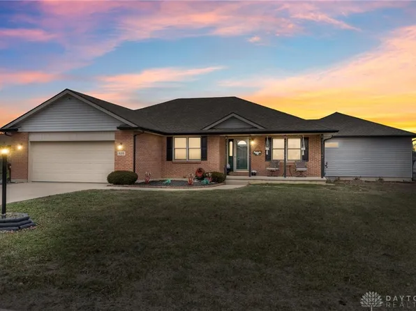 120 Cousins Dr, Carlisle, OH 45005