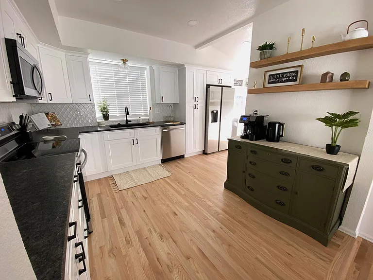 1221 E Boulder St — Photo 24