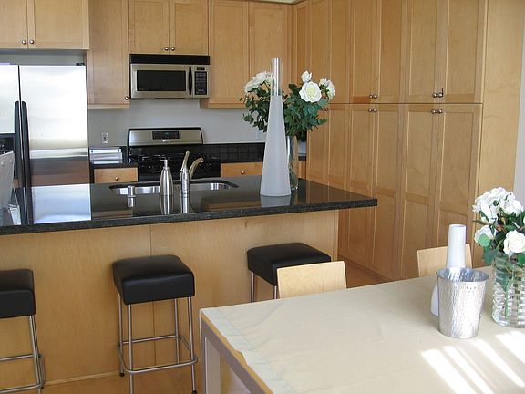 5th image of 350 E Mission St Unit 214