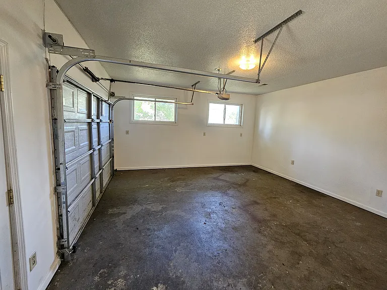 3374 Ladue St — Photo 14