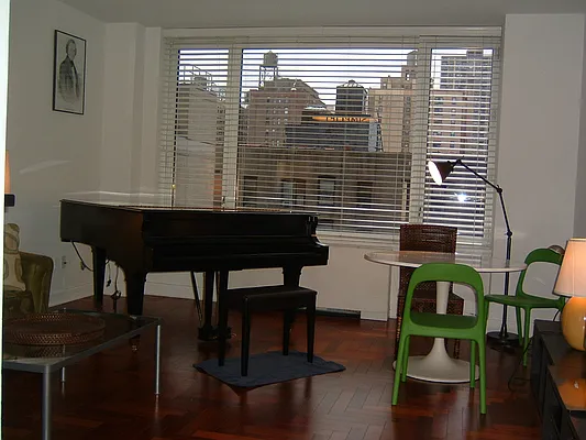 Sold by Toshiko Takahara, Lreb | media 21
