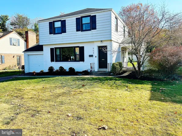 954 Louise Ave, Lancaster, PA 17601
