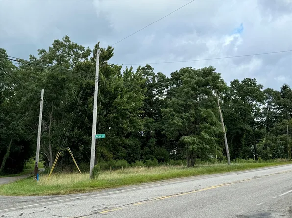 8180 Edinboro Rd, Erie, PA 16509