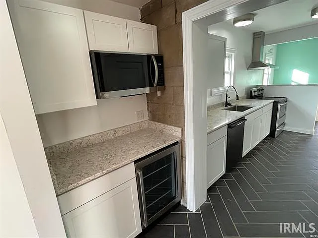 715 S Henderson St — Photo 6