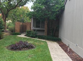 1761 SE Clatter Bridge Rd, Ocala, FL 34471