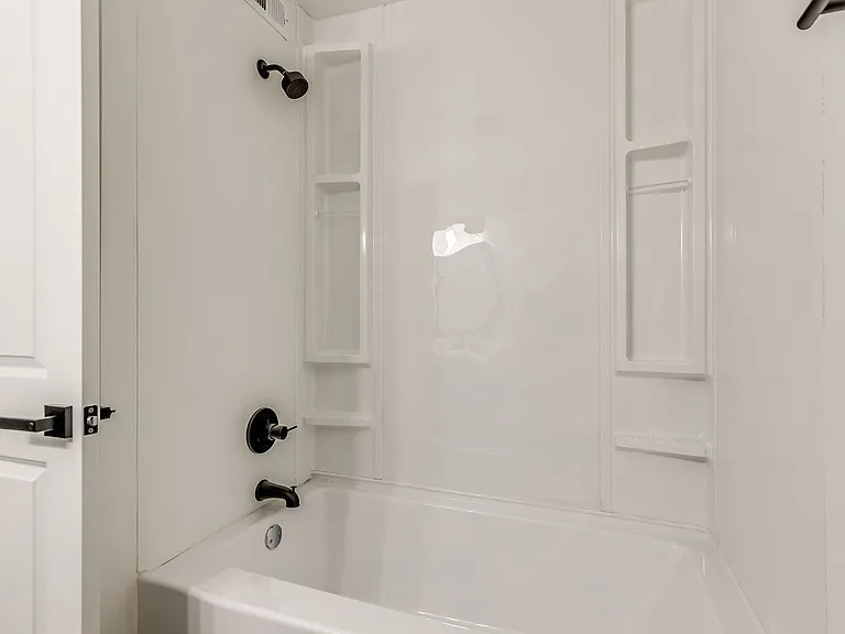 The Elms by ONYX *UNDER NEW MANAGEMENT* Now Offering FREE Prorated Rent! — Photo 47