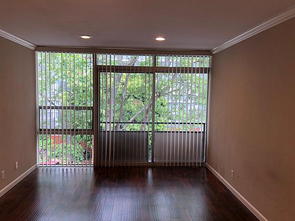 2nd image of 500 El Camino Real APT 213
