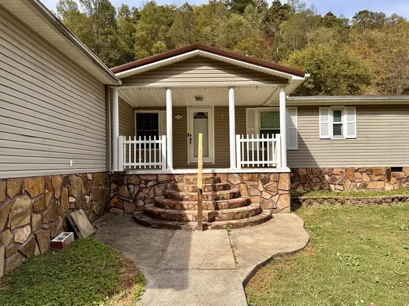 572 Upper Blackberry Rd, Ransom, KY 41558
