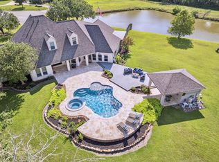 2904 Bridle Path Ln, Friendswood, TX 77546