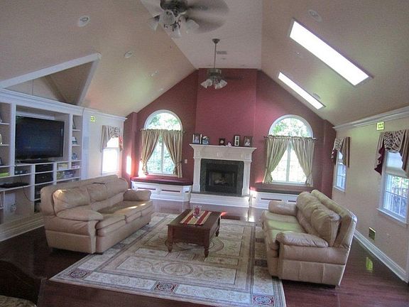 Great Room
						:
						3 sky lights and top of the line>Pella French doors leading to huge deck!