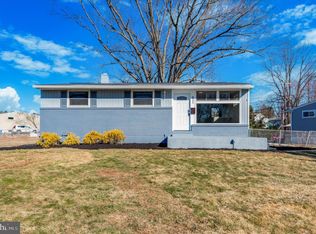 421 Wickersham Ln, Aston, PA 19014