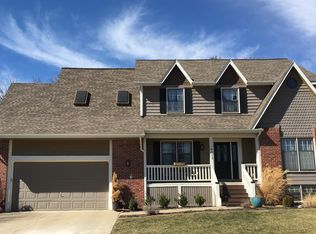 4113 Wimbledon Dr, Lawrence, KS 66047