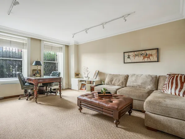 4 East 82nd Street image 10 of 25