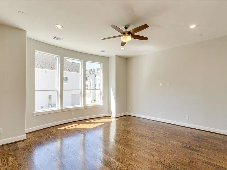 1815 Napa Creek Ln — Photo 9