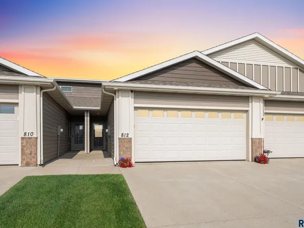 812 E El Dorado Ct, Sioux Falls, SD 57108