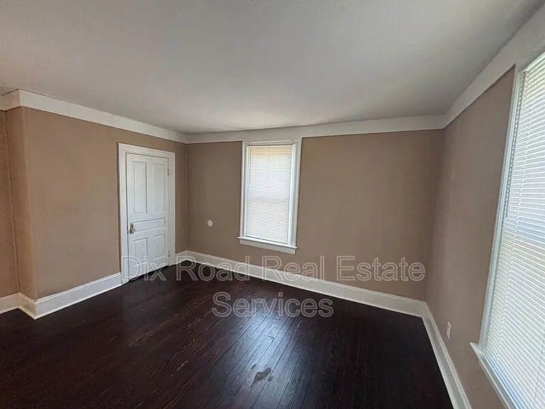 332 Hudson Ave — Photo 30