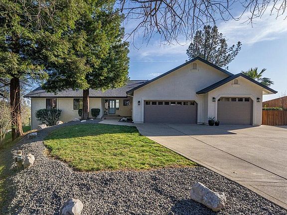 3rd image of 15189 Mountain Shadows Dr