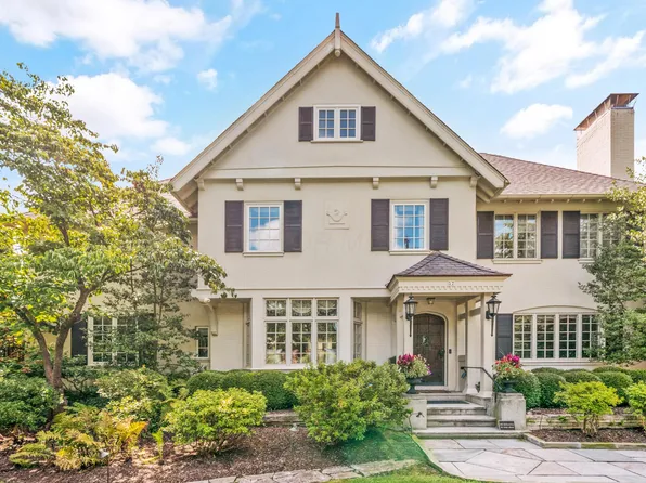 57 Preston Rd, Columbus, OH 43209