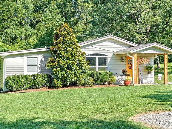 2nd image of 608 Friendship Acres Dr