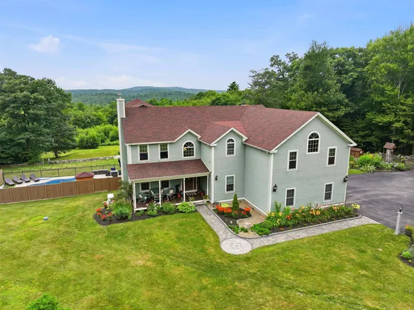 202 South Road, Deerfield, NH 03037