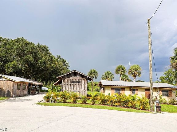 2nd image of 1172 Dolphin Ln