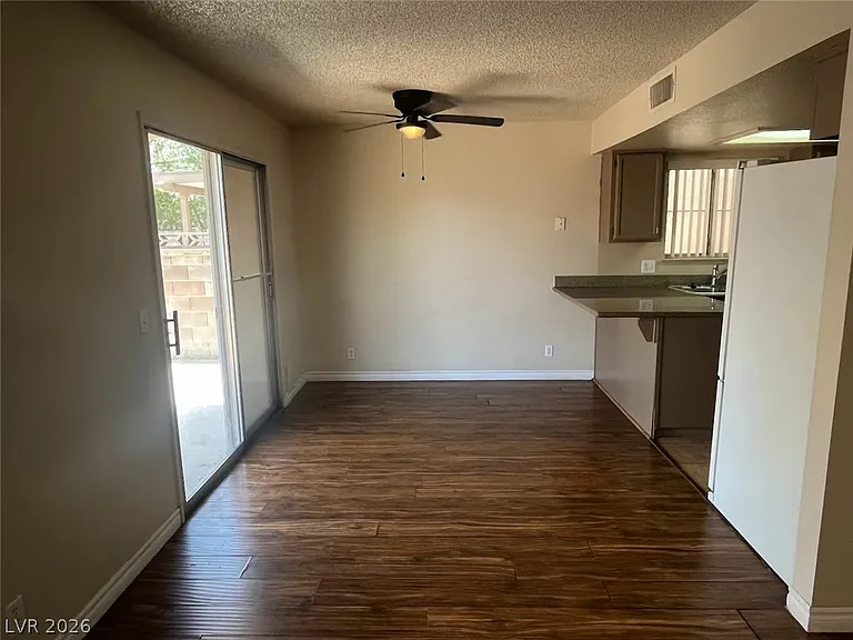 914 Scarlet Ridge Dr — Photo 6