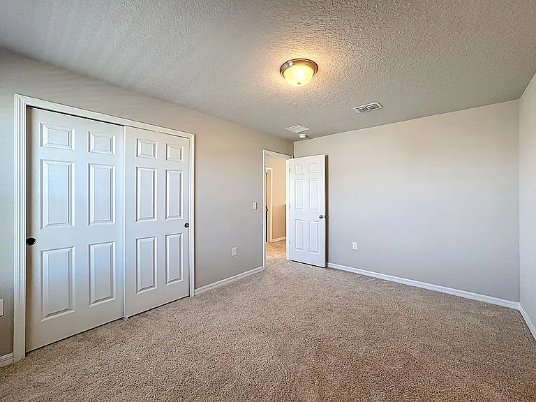 5251 Meredrew Ln — Photo 26