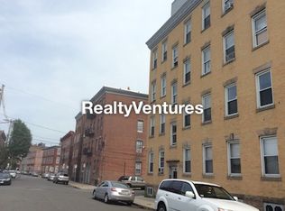 176 Gove St APT 2, Boston, MA 02128