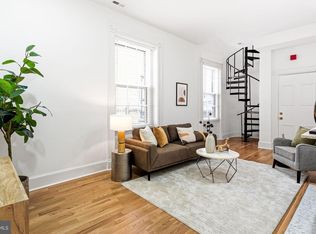 306 S 10th St APT C, Philadelphia, PA 19107