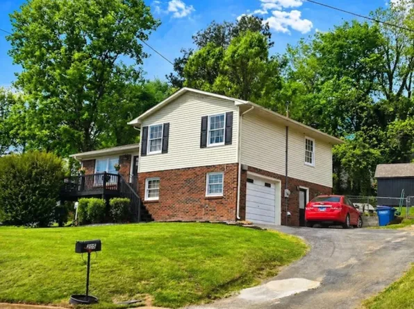 205 Edgewood St, Mount Pleasant, TN 38474