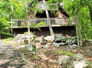 1119 Porter Dr, Bushkill, PA 18324