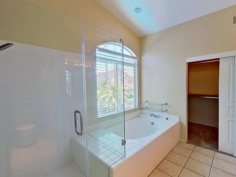 4749 E Bradford Ave — Photo 24