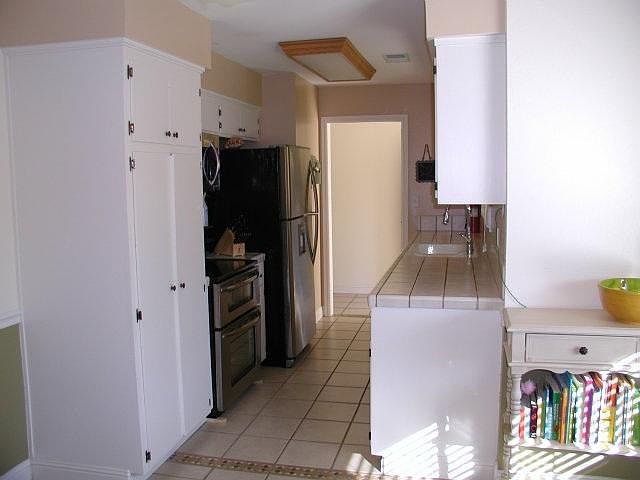 2nd image of 1035 San Pablo Ave Ste 1
