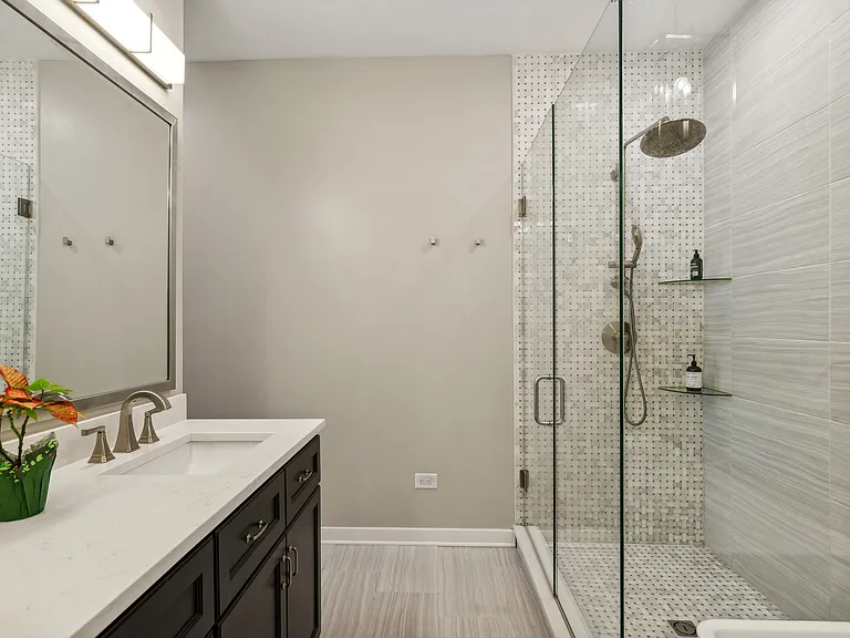 1411 N Mohawk St #1 — Photo 13