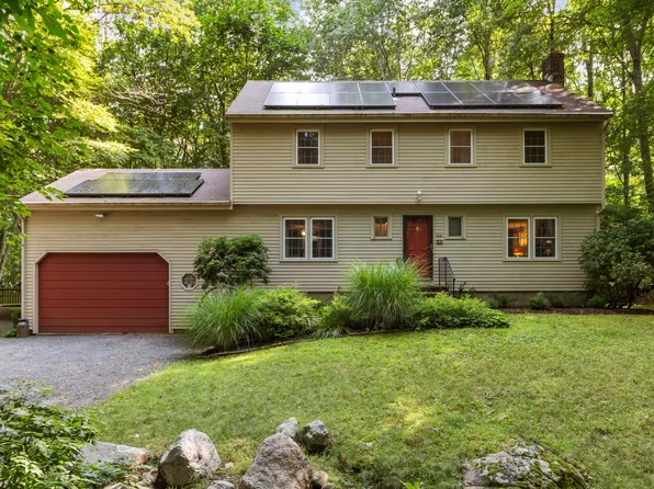 8 Briar Hill Drive, Old Lyme, CT 06371