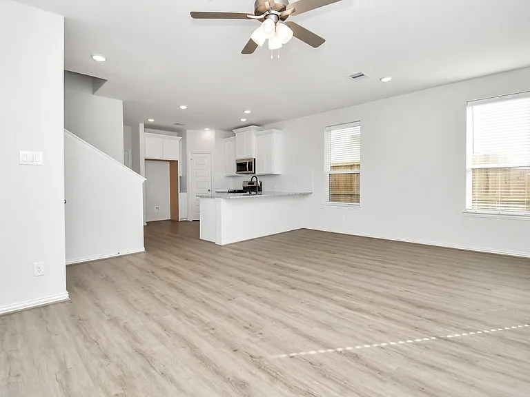 1534 Revolution Way — Photo 16