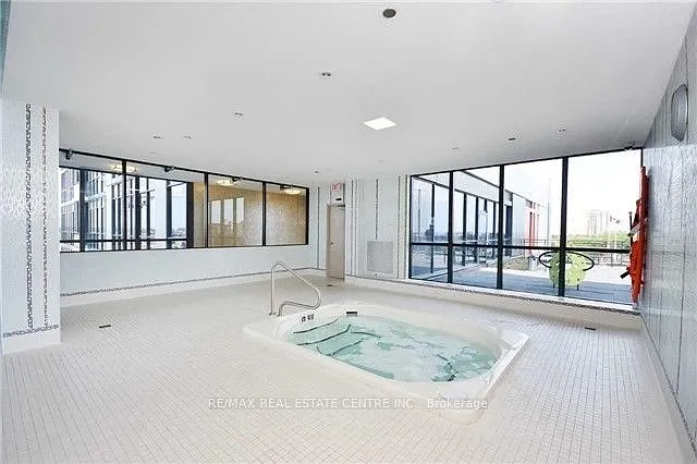 75 Eglinton Ave W #1301 — Photo 8