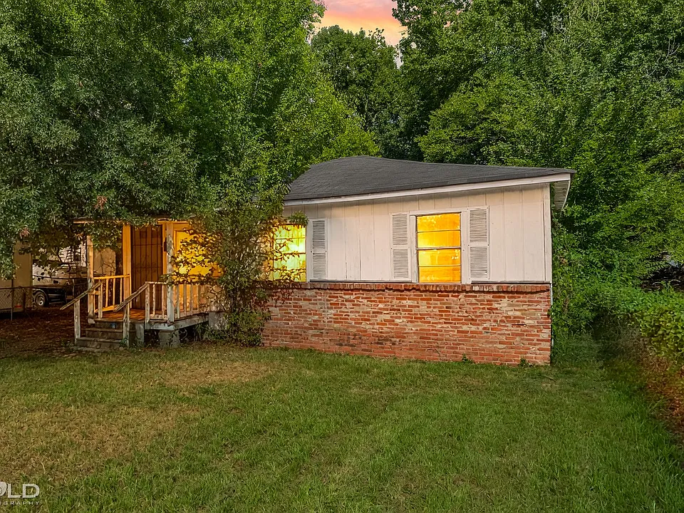 6205 Rufus Dr