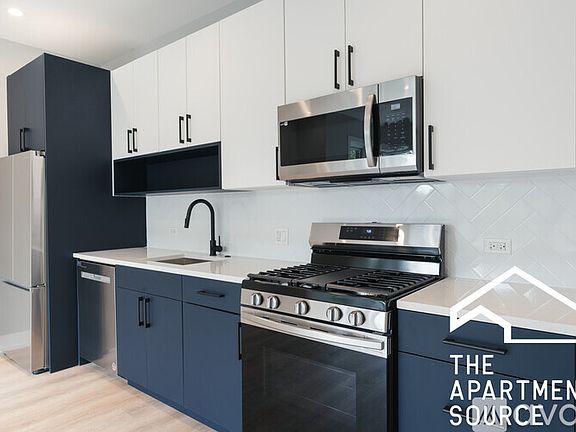 3rd image of 3214 W Palmer St #1R